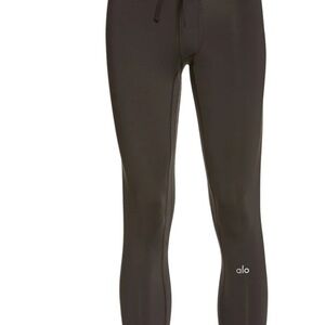 ALO Yoga Black Sweatpants in great condition.